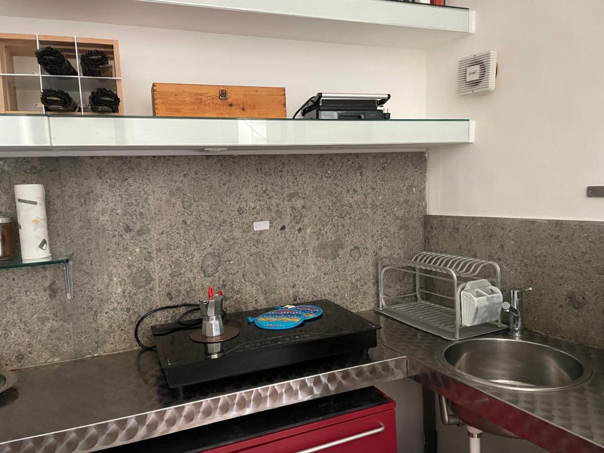 Glam Apartment A Манчано Екстериор снимка